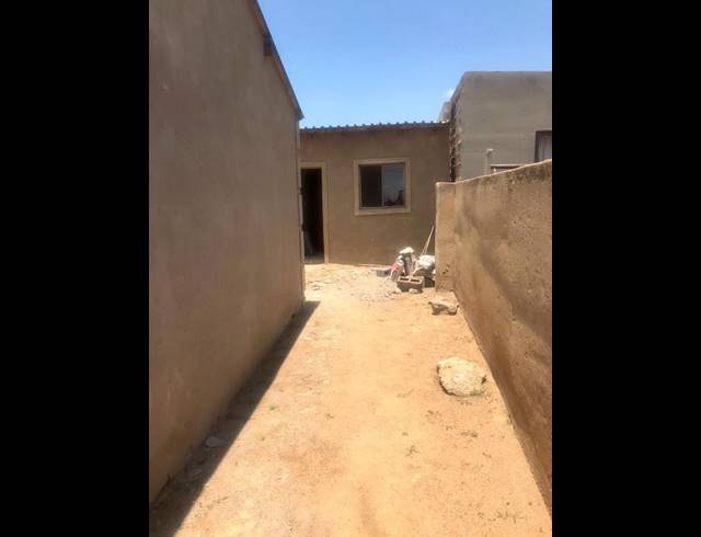 2 BEDROOM HOUSE FOR SALE IN PALM RIDGE